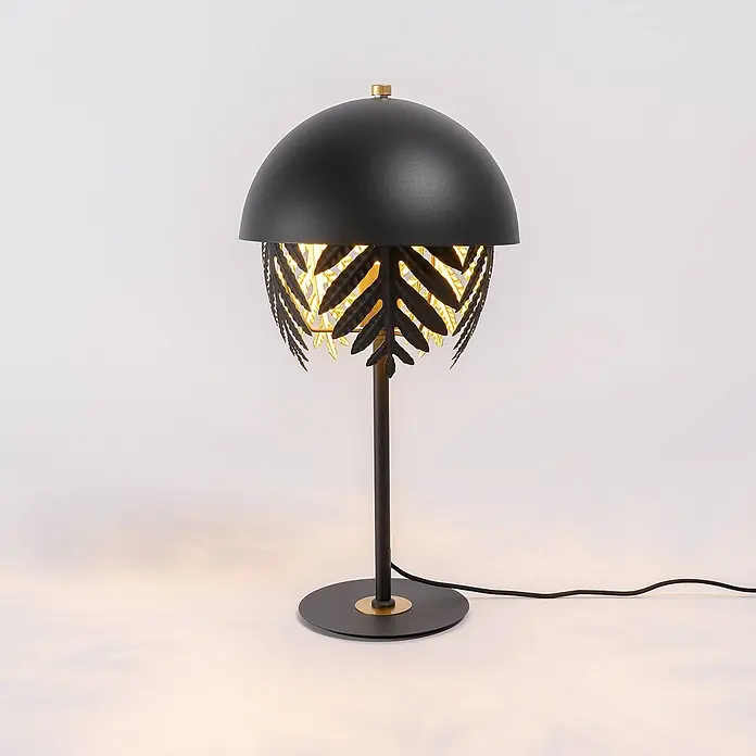Lucande Tischleuchte Aparas - L x B x H: 28 x 28 x 54 cm, schwarz, schwarz, E27 - Schwarze Metall-Tischlampe mit Kuppelschirm, blattgemustertem Korpus und warmem Licht, mit goldenen Akzenten.