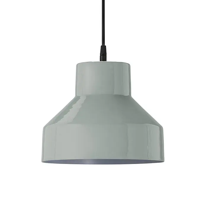PR Home Pendelleuchte Solo - 25 W, E27 - Glänzende hellgrau-grüne Pendelleuchte mit ausgestelltem Schirm, an schwarzem Kabel hängend.