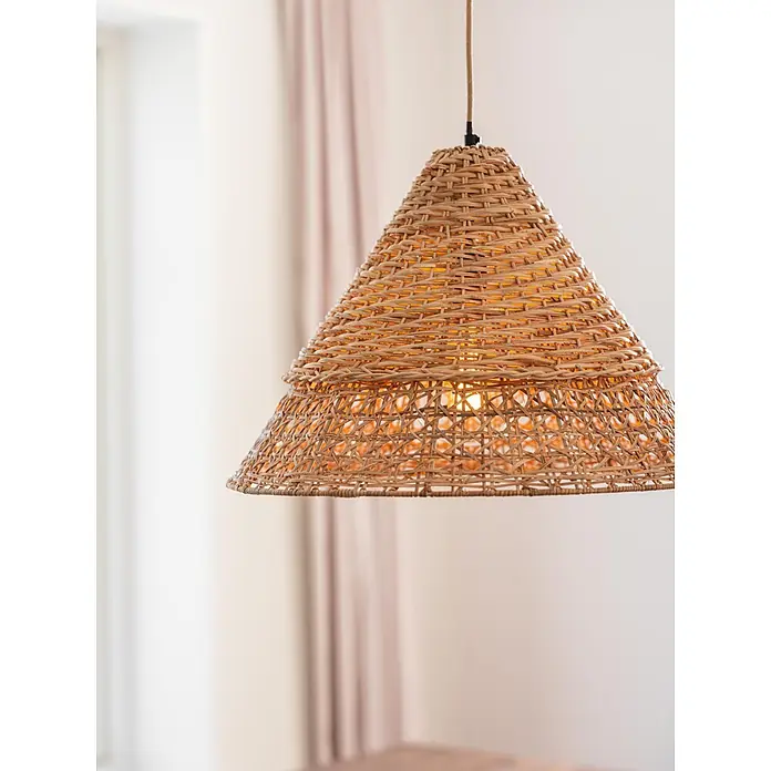 PR Home Pendelleuchte Pune - 25 W, L x B x H: 50 x 50 x 34 cm, E27 - Hängelampe aus natürlichem Rattan mit gestuftem, konischem Design, die warmes Licht ausstrahlt.