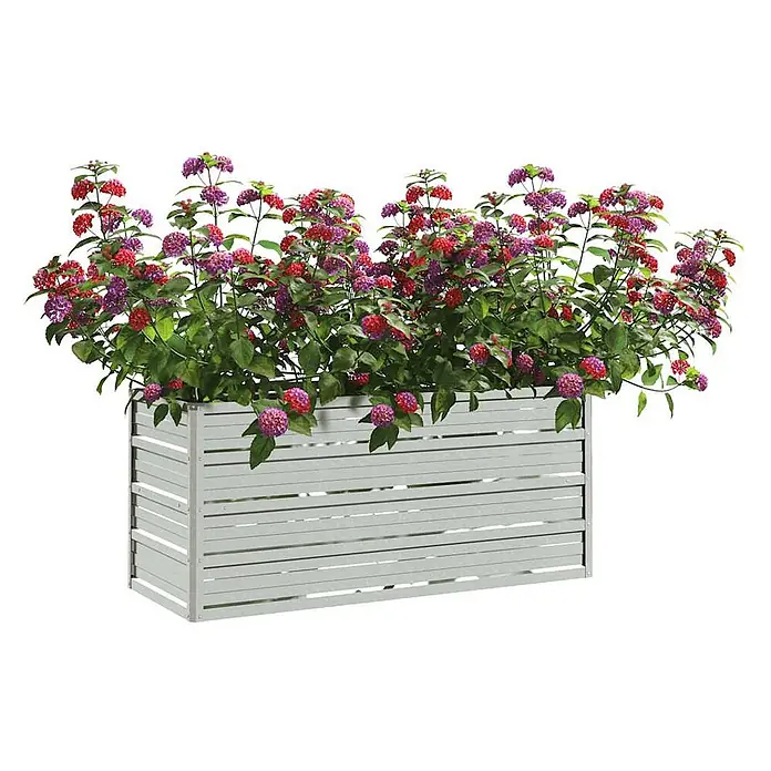 Furnicato Hochbeet - 100 x 40 x 45 cm, Stahl, Silber - Grauer Latten-Pflanzkasten gefüllt mit lebhaften roten und violetten Blütenpflanzen.