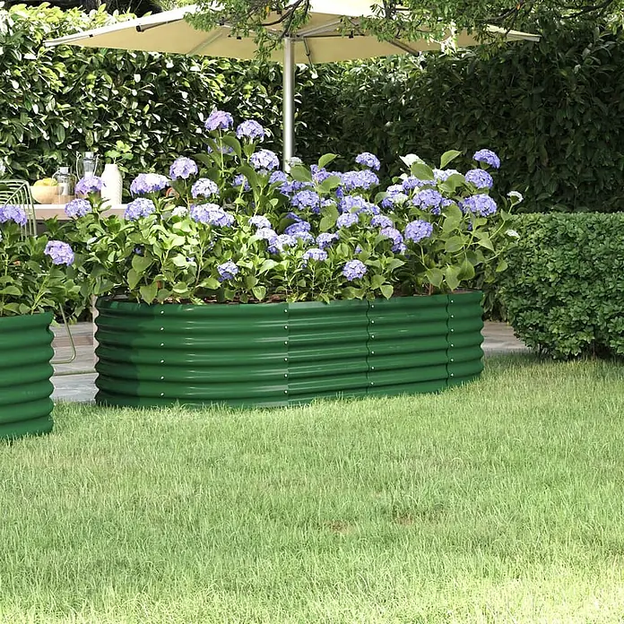 Furnicato Hochbeet - 152 x 80 x 36 cm, Stahl, Grün - Grünes Hochbeet aus Wellblech im Garten, gefüllt mit lila Hortensien.