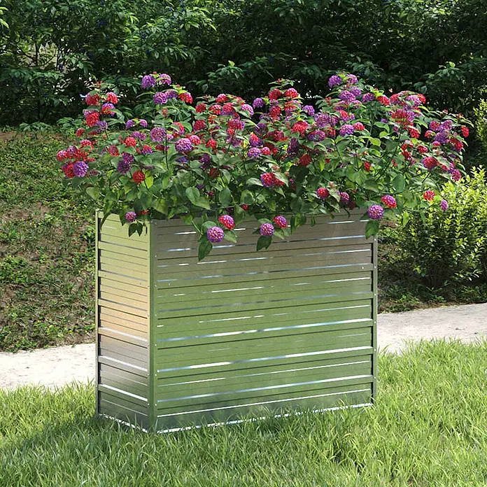 Furnicato Hochbeet - 40 x 100 x 77 cm, Stahl, Silber - Rechteckiges Hochbeet aus verzinktem Stahl, gefüllt mit leuchtend roten und violetten Blumen.