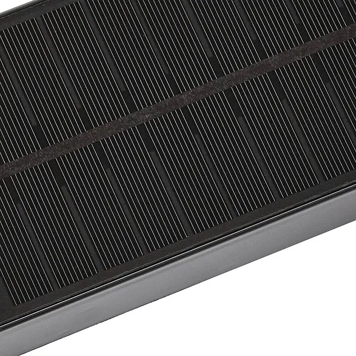 Prios Außenwandleuchte Aurino - 20,5 x 9 x 20 cm, schwarz, IP44 - Nahaufnahme eines schwarzen Solarpanels mit vertikalen Silberlinien und einem horizontalen dunklen Streifen.
