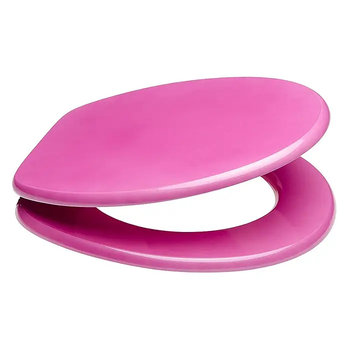 SANILO WC-Sitz Glitzer Pink - MDF, Pink, Ohne Absenkautomatik - Glänzender rosa Toilettensitz mit Deckel, schräg von oben gesehen.