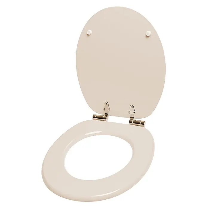 SANILO WC-Sitz Bahamabeige - MDF, Beige, Ohne Absenkautomatik - Cremefarbener Toilettensitz mit geöffnetem Deckel und silberfarbenen Metallscharnieren.