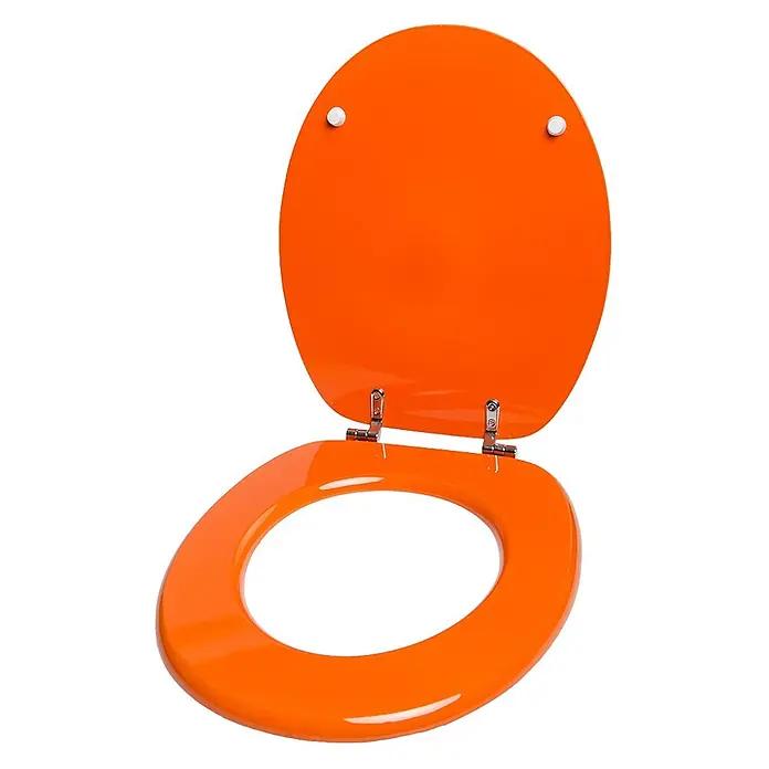 SANILO WC-Sitz Orange - MDF, Orange, Ohne Absenkautomatik - Glänzender, orangefarbener Toilettensitz und -deckel aus Kunststoff, offen mit Chromscharnieren.