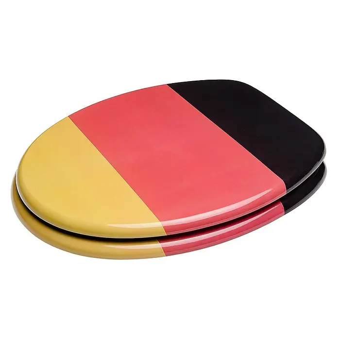 SANILO WC-Sitz Deutschland - MDF, Multicolor, Ohne Absenkautomatik - Glänzender WC-Sitz mit Streifen in Schwarz, Rot und Gold, ähnlich der deutschen Flagge.