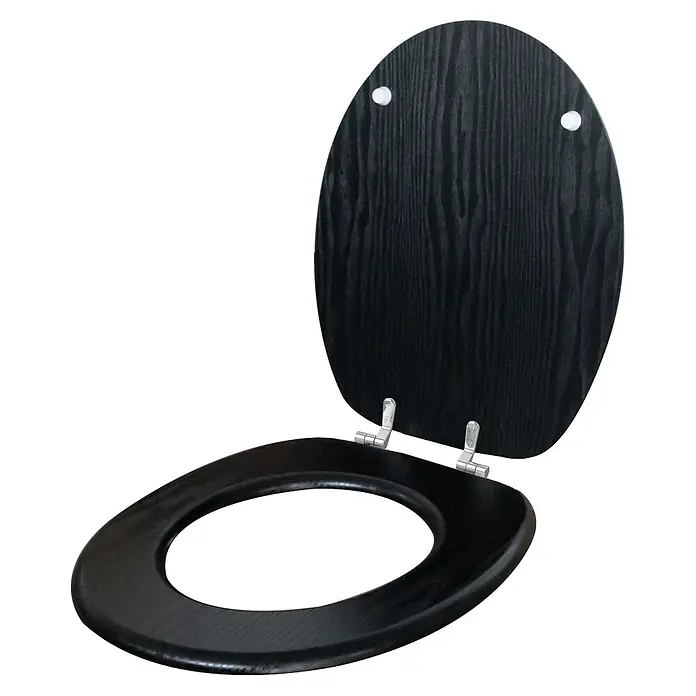 SANILO WC-Sitz Black Wood - MDF, Schwarz, Ohne Absenkautomatik - Schwarzer Toilettensitz mit Holzmaserung, offen mit hochgeklapptem Deckel dargestellt.