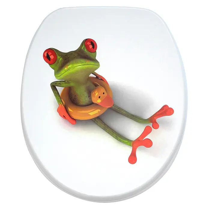 SANILO WC-Sitz Froggy - MDF, Grün, Ohne Absenkautomatik - Weißer Toilettensitzbezug mit einem grünen Frosch, der einen orangefarbenen aufblasbaren Entenring trägt und entspannt.