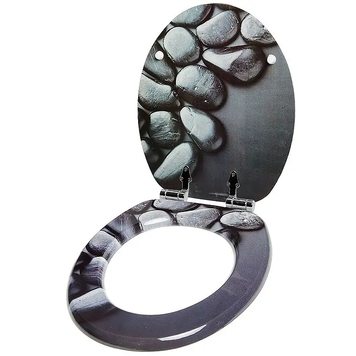 SANILO WC-Sitz Hot Stones - MDF, Grau, Ohne Absenkautomatik - Toilettensitz mit Deckel, im grau-schwarzen Kieselstein-Design.