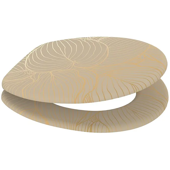 SANILO WC-Sitz Hosta - MDF, Beige, Ohne Absenkautomatik - Beigefarbenes, ringförmiges Deko-Objekt mit abstraktem goldfarbenem Blattadernmuster.