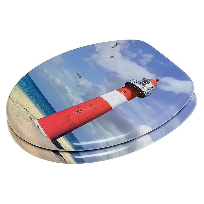 SANILO WC-Sitz Leuchtturm - MDF, Rot, Ohne Absenkautomatik - Toilettensitz mit Meeresmotiv: rot-weißer Leuchtturm am Strand, blauem Himmel und Möwen.