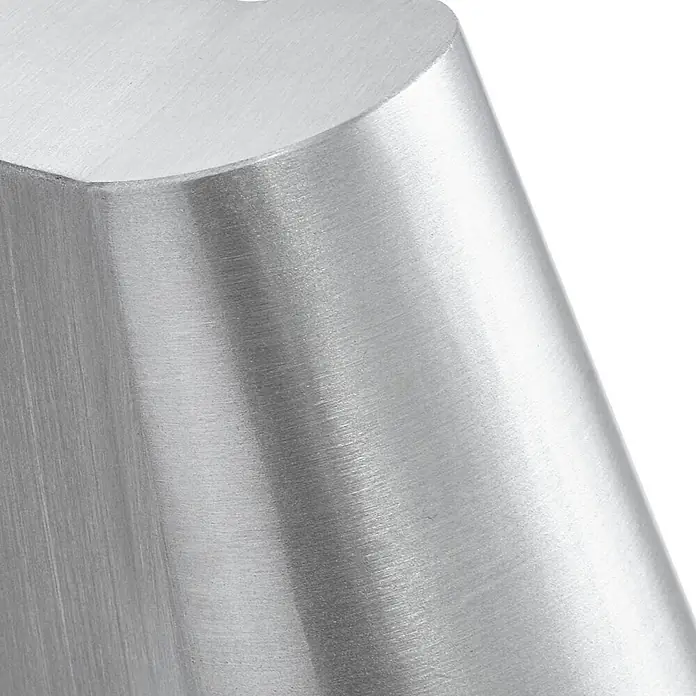 Lindby Außenwandleuchte Illuvia - alu / grau / zink, alu / grau / zink, IP44 - Zylinderförmiges Objekt aus gebürstetem Metall mit sichtbarer Texturoberfläche.