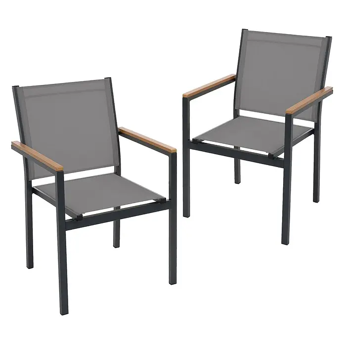 ML-Design Gartenstuhl-Set 2er Set Gartenstühle mit Armlehnen-Holzoptik - 2 Stk., Aluminium, pulverbeschichtet, Textilene (2x1), Polywood, Dunkelgrau - Zwei Outdoor-Stühle mit dunkelgrauem Gestell, grauer Stoffbespannung und Holzarmlehnen.