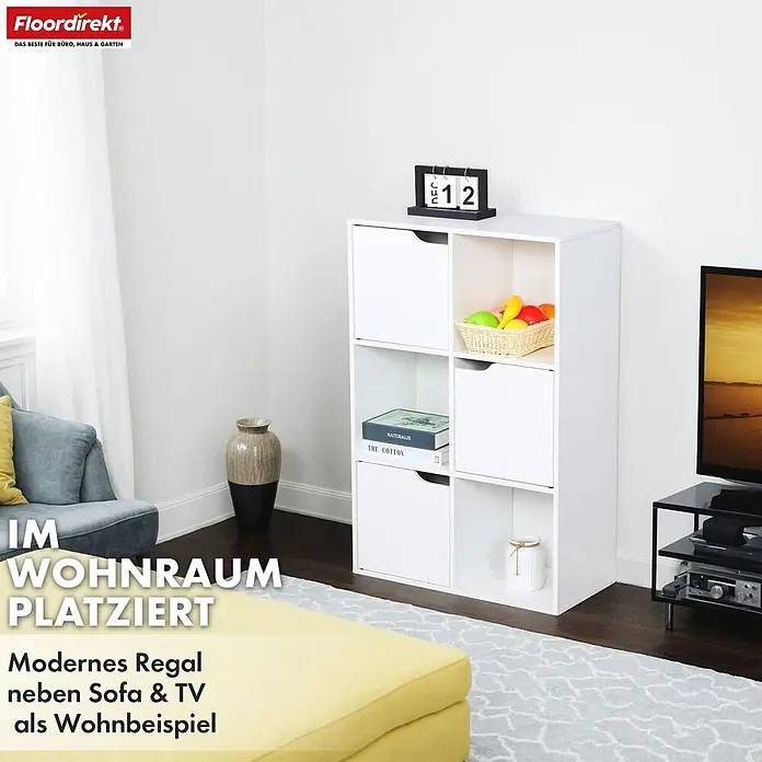 Floordirekt Holzregal Bücherregal Connecticut mit 6 Fächern - Anzahl Böden: 6 Stk., Schrauben - Weißes modulares Regal als moderne Aufbewahrungslösung im Wohnzimmer neben Sofa und TV.