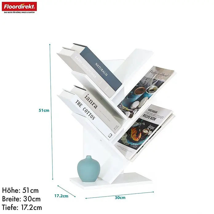 Floordirekt Holzregal Bücherregal Louisiana mit 5 Etagen - Anzahl Böden: 5 Stk., Schrauben - Weißes baumförmiges Bücherregal, 51cm hoch, 30cm breit, 17.2cm tief, mit Büchern und Vase.