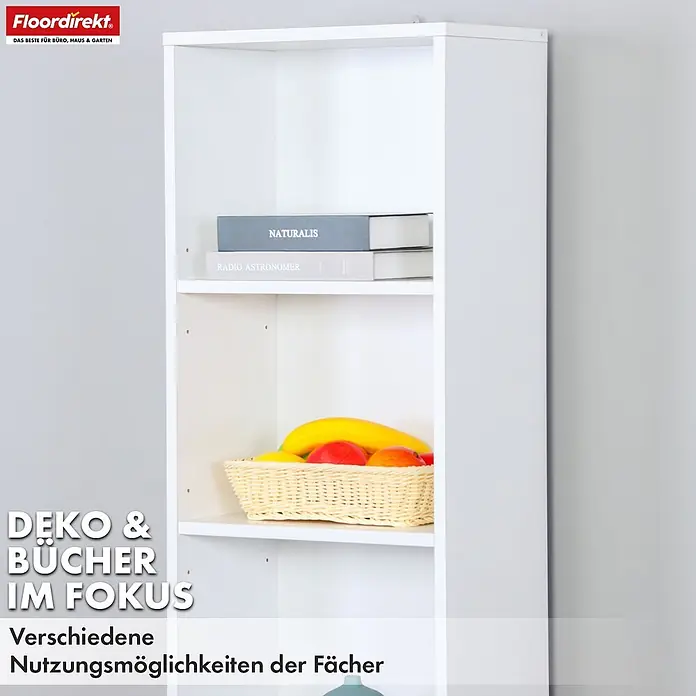 Floordirekt Holzregal Bücherregal Maine mit 6 Etagen - Anzahl Böden: 6 Stk., Schrauben - Weißes Standregal mit Büchern und Obstkorb auf den Ablagen, das vielseitige Nutzungsmöglichkeiten zeigt.