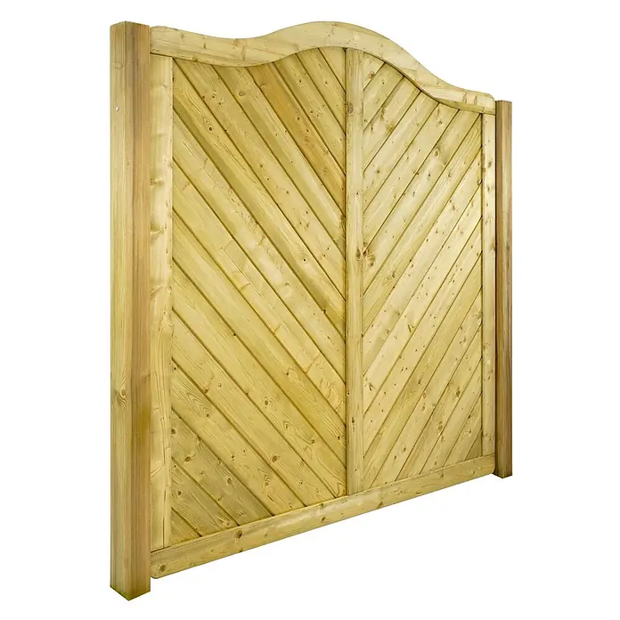 GartenLand Sichtschutzelement INNSBRUCK MASSIV - B x H: 180 x 180 cm, Holz, Fichte KDI Grün - Behandeltes Holzzaunfeld mit gebogener Oberkante und diagonalen Latten im Chevron-Muster, flankiert von Pfosten.