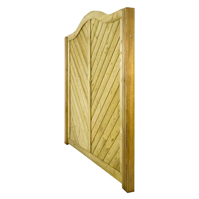 GartenLand Sichtschutzelement INNSBRUCK MASSIV - B x H: 180 x 180 cm, Holz, Fichte KDI Grün - Helles Holztor mit geschwungenem Oberteil und diagonalem Fischgrätmuster.