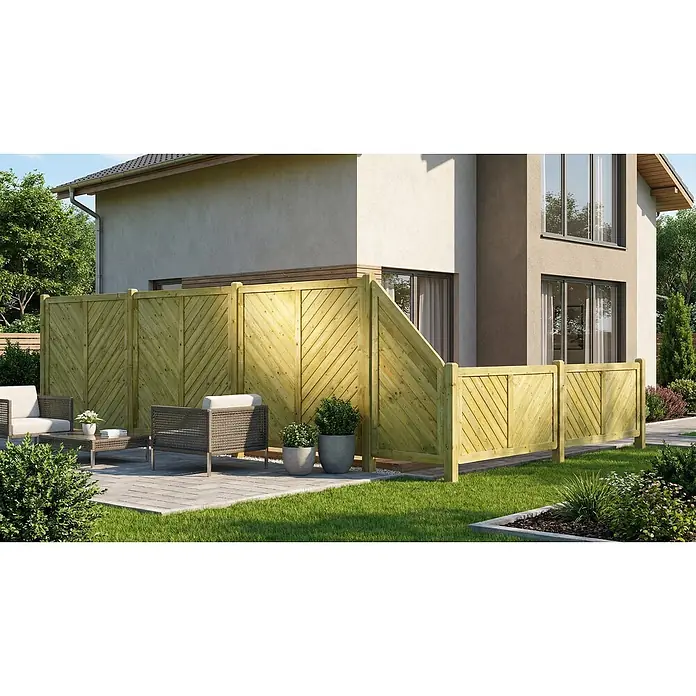 GartenLand Sichtschutzelement INNSBRUCK MASSIV - B x H: 120 x 180 cm, Holz, Fichte KDI Grün - Heller Sichtschutz aus Holz mit diagonalen Latten, der einen privaten Terrassenbereich neben einem Haus schafft.