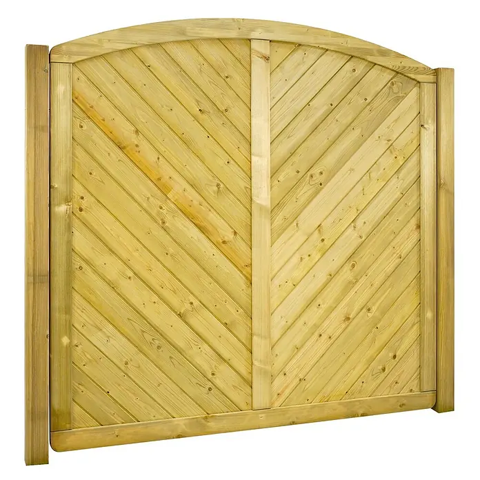 GartenLand Sichtschutzelement INNSBRUCK MASSIV - B x H: 180 x 180 cm, Holz, Fichte KDI Grün - Ein gewölbtes Holztor aus hell behandeltem Holz mit diagonalem Chevron-Muster.