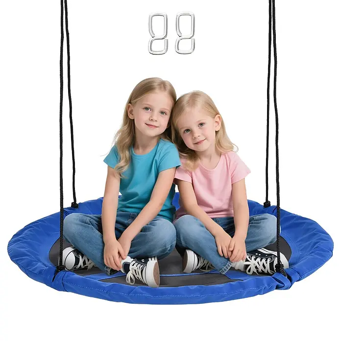 Outsunny Nestschaukel - Durchmesser: 110 cm, Stahl, Blau - Zwei Mädchen auf einer blauen runden Netzschaukel mit schwarzen Seilen, die ihr geräumiges Design für Kinder zeigt.