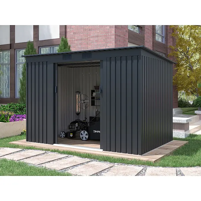 StarLine Metall Gerätehaus Pento 4,72 m² - Außenbreite inkl. Dachüberstand: 261 cm, Außentiefe inkl. Dachüberstand: 181 cm, Metall, Anthrazit - Dunkelgraues Metall-Gartenhaus mit offenen Schiebetüren, Rasenmäher und Lagerraum sichtbar, auf Holzsockel im Garten.