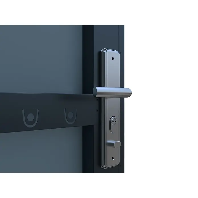 StarLine Metall Gerätehaus SU-PS1015TW - Außenbreite inkl. Dachüberstand: 452 cm, Außentiefe inkl. Dachüberstand: 307 cm, Metall, Anthrazit - Dunkelgraue Türplatte mit silbernem Hebelgriff, Schlüsselloch und integriertem U-förmigem Design.