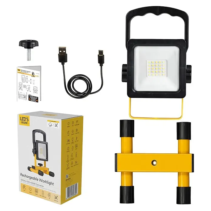 LED's work LED-Akkustrahler - 12 W, 1.200 lm, 6.500 K, 13,5 x 12,6 x 21,6 cm, IP54 - Wiederaufladbare LED-Arbeitsleuchte mit schwarz-gelbem Rahmen, Griff, USB-C-Ladekabel, separatem gelbem Ständer und Produktverpackung.