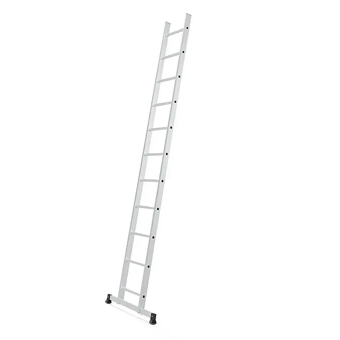 Werner Anlegeleiter Sprossenanlegeleiter 11 Stufen - Anzahl Tritte: 11 Stk., Arbeitshöhe: 4.050 m, Aluminium - Silberne Aluminium-Anlegeleiter mit schwarzen Füßen.