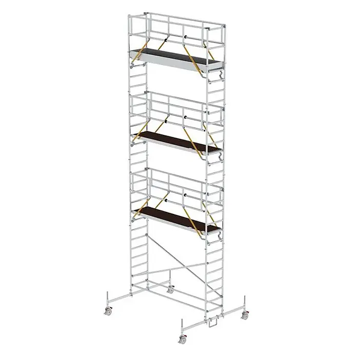 Munk Rollgerüst Rollgerüst SG 0,75x3,00m Plattform 9,74m AH - Arbeitshöhe: 9.740 m - Mehrstufiger mobiler Aluminium-Gerüstturm mit Geländern, dunklen Plattformen und gelben Diagonalstreben auf Rollen.