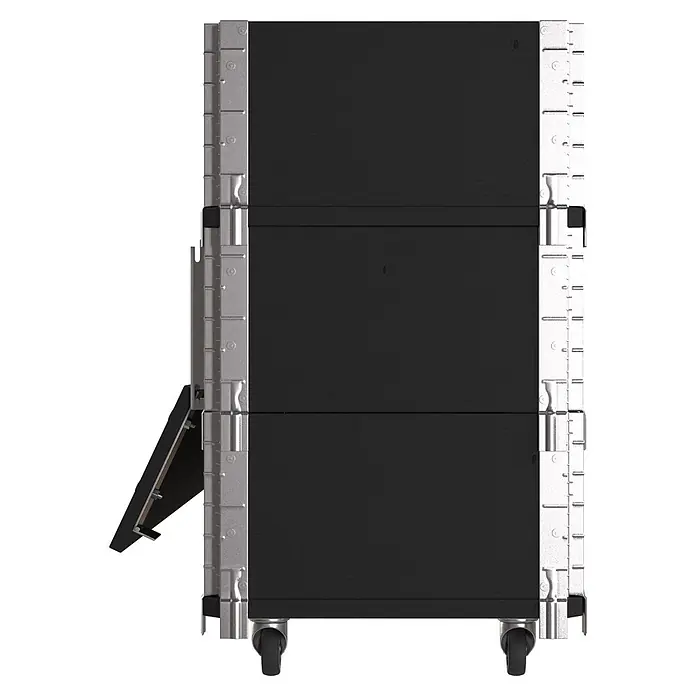 Upyard Kräuterkasten Advanced - 120 x 40 x 68 cm, Stahl, Schwarz - Dunkles mobiles Aufbewahrungsmöbel mit silbernen Metallakzenten und Rollen. Eine Seitenklappe ist teilweise geöffnet.