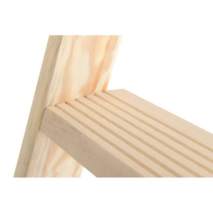 Hymer Stehleiter Holz Stufenstehleiter mit Textiltasche 2x12 Stufen - Anzahl Tritte: 12 Stk., Arbeitshöhe: 4.750 m, Holz - Nahaufnahme einer hellen Holzlattenablage/Stufe, die mit einer vertikalen Holzstütze verbunden ist.