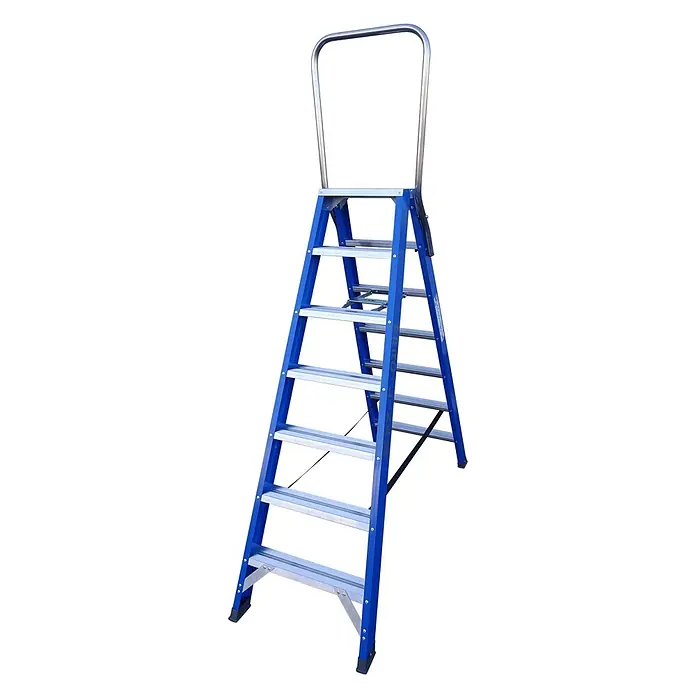 ASC Stehleiter Pro-Line XD-Stufenstehleiter DT-7 doppelseitig 7 Stufen mit 3,77m Arbeitsh� - Anzahl Tritte: 7 Stk., Arbeitshöhe: 3.770 m, Aluminium - Blaue Aluminium-Stehleiter mit mehreren Stufen und einem silbernen Haltebügel.