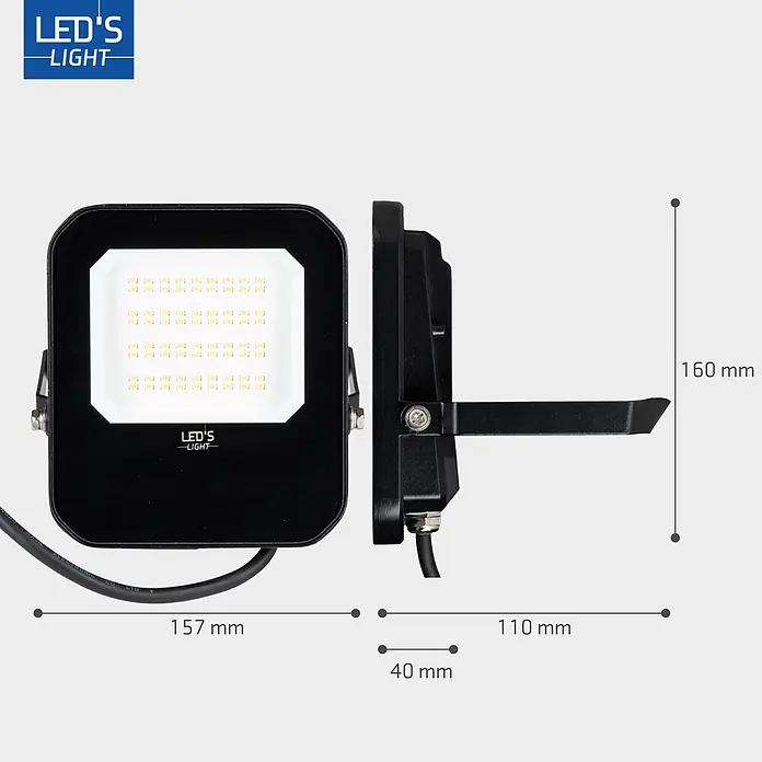 LED's work LED-Außenwandleuchte - 30 W, 3,7 x 15,4 x 17,5 cm, Schwarz, IP65 - Schwarzer LED-Fluter mit Montagebügel, Maße: 160x157x110mm.