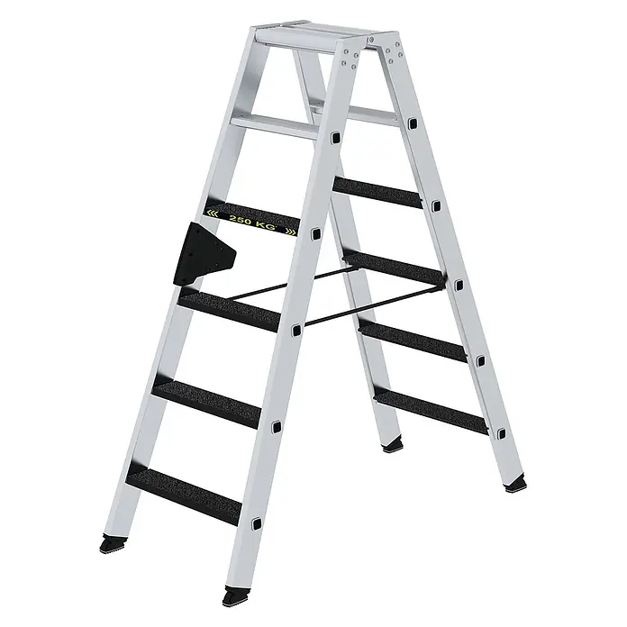 Munk Stehleiter Stehleiter beidseitig begehbar mit clip-step R13 250kg 6 Stufen - Anzahl Tritte: 6 Stk., Arbeitshöhe: 2.950 m, Aluminium - Silberne Aluminium-Klappleiter mit schwarzen, rutschfesten Stufen und 250-KG-Belastungsaufschrift.