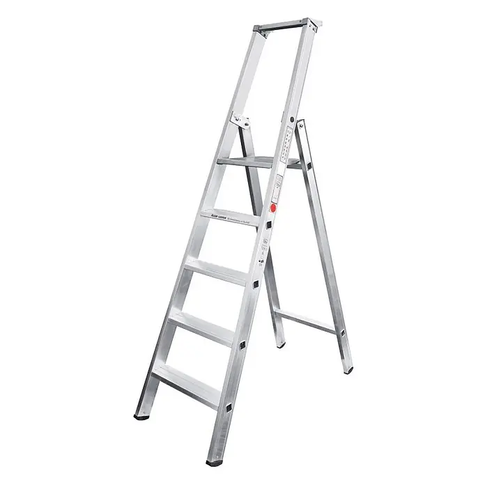 Iller Leiter Stehleiter Stufen Steh mit Ablageschale 3 Stufen - Anzahl Tritte: 3 Stk., Arbeitshöhe: 2.700 m, Aluminium - Silberne Aluminium-Klappleiter mit mehreren Stufen und einer oberen Plattform.