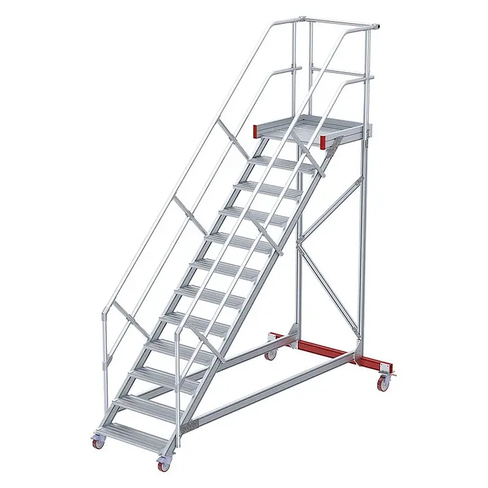 Euroline Stehleiter 513 Wartungsbühne 45° 1000mm Stufenbreite 12 Stufen Alu gerieft - Anzahl Tritte: 12 Stk., Aluminium - Mobile Aluminium-Industriestaige mit einer oberen Plattform, Geländern und Rollen zum einfachen Bewegen. Mit roten Akzentteilen.