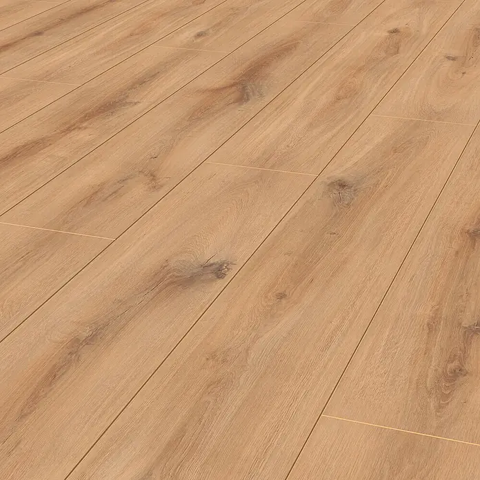 Krono Original Laminat Classic Silent - Golden Vista Oak, Landhausdiele, 1.288 x 195 x 9 mm - Hellbrauner Laminatboden in Dielenoptik mit sichtbarer Holzmaserung und Ästen.