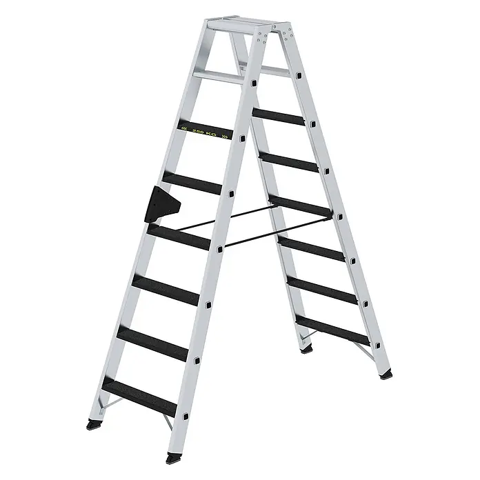Munk Stehleiter Stehleiter beidseitig begehbar mit clip-step R13 250kg 8 Stufen - Anzahl Tritte: 8 Stk., Arbeitshöhe: 3.400 m, Aluminium - Silberne Aluminium-Stehleiter mit schwarzen rutschfesten Stufen, für 250 KG ausgelegt, vielseitig einsetzbar.