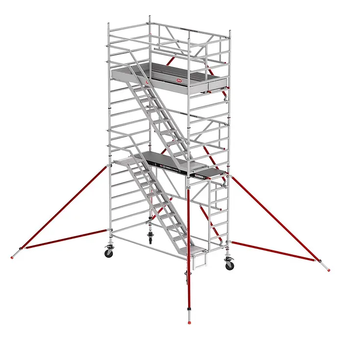 Altrex Rollgerüst Treppengerüst RS Tower 53-S Aluminium Safe-Quick mit Holz-Plattform 6,20m - Arbeitshöhe: 6.200 m - Silbernes Aluminium-Gerüst mit roten Auslegern, Rädern, interner Treppe und zwei Arbeitsplattformen.