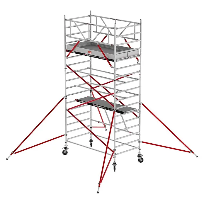 Altrex Rollgerüst RS Tower 55 ohne Safe-Quick® 5,8m Arbeitshöhe Fiber-Deck 2,45m - Arbeitshöhe: 5.800 m - Mobiler Aluminium-Gerüstturm mit roten Streben und schwarzen Plattformen, auf Rädern mit roten Auslegern zur Stabilität.