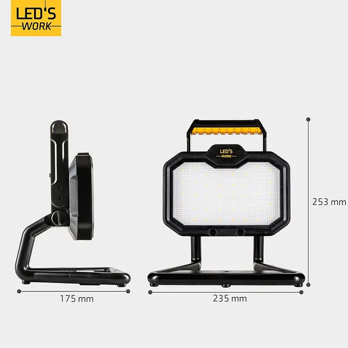 LED's work LED-Akkustrahler - L x B x H: 17,5 x 23,6 x 25,3 cm, 2.000 lm, Lichtfarbe: Neutralweiß, Akkubetrieben, IP54 - Schwarze LED-Arbeitsleuchte mit gelbem Griff, Vorder- und Seitenansicht mit Maßen (175x235x253mm).