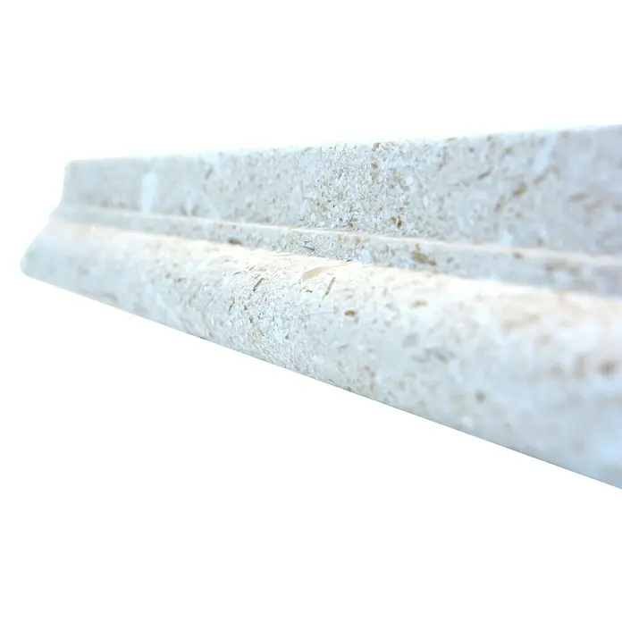 Fliesenbordüre Colonial PO 49348 - 30,5 x 4,8 cm, Creme, Matt - Detailaufnahme einer eleganten Marmorleiste, ideal für stilvolle Wand- und Bodenabschlüsse. Die feine Struktur sorgt für ein edles Ambiente.