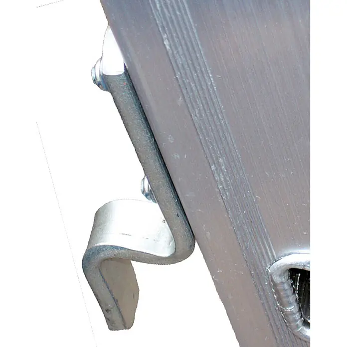 Facal Mehrzweckleiter Mehrzweckleiter SUPERPRIMA S600 3-teilig 6+7+7 Sprossen - Anzahl Tritte: 6 Stk., Arbeitshöhe: 5.950 m, Aluminium - Metall-C-Hakenhalterung an einem Aluminium-Leiterholm verschraubt.