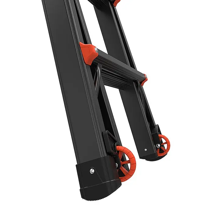 Altrex Mehrzweckleiter Vielzweckleiter Velocity Black Pro 4x4 Sprossen - Anzahl Tritte: 4 Stk., Arbeitshöhe: 5.540 m - Schwarze Mehrzweckleiter mit orangefarbenen Gelenken und Rollen für einfachen Transport.