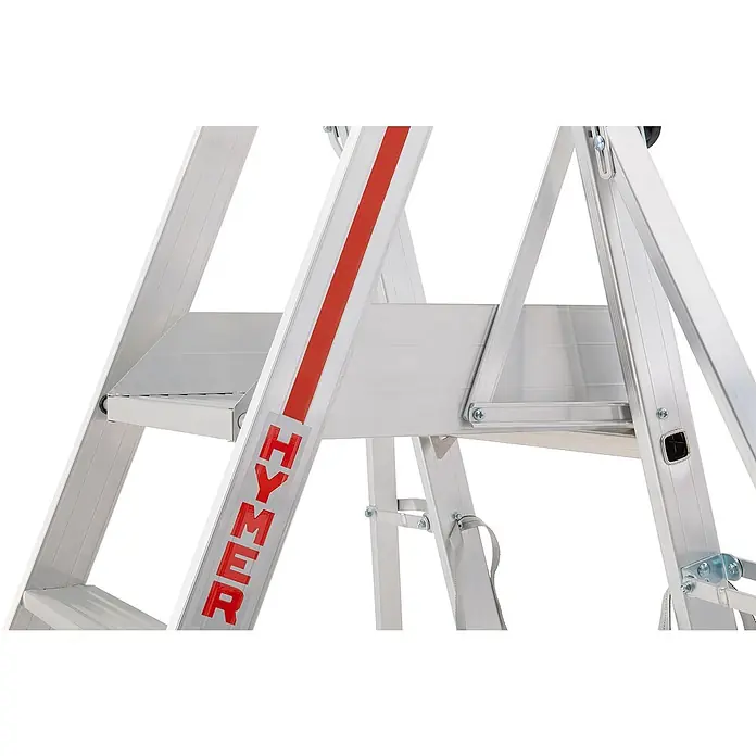Hymer Treppenpodest Plattformleiter ProTect C 3 Stufen - Anzahl Tritte: 3 Stk., Arbeitshöhe: 2.690 m, Aluminium - Aluminium-Klappleiter mit rotem HYMER-Schriftzug und Plattform.