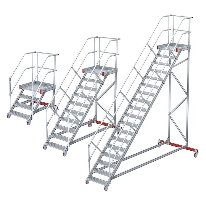 Euroline Stehleiter 513 Wartungsbühne 45° 800mm Stufenbreite 8 Stufen Stahl Gitterrost - Anzahl Tritte: 8 Stk., Stahl - Drei mobile Arbeitsbühnen aus Aluminium mit Treppen und Geländern, unterschiedlich hoch und rollbar.