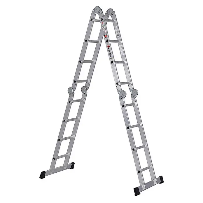 Euroline Mehrzweckleiter Premium 304 Klappleiter 4x4 Sprossen - Anzahl Tritte: 4 Stk., Arbeitshöhe: 5.450 m - Silberne Aluminium-Gelenkleiter, als Stehleiter aufgestellt.