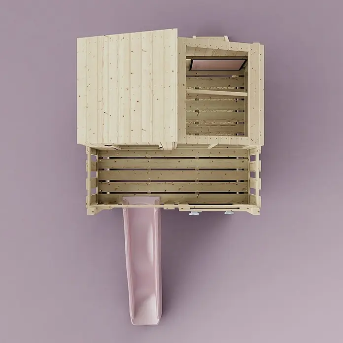 OutdoorToys Kinderspielturm Spielhaus Komet - L x B x H: 415 x 191 x 292 cm, Rosa - Holzspielhaus mit hellem Holzrahmen und -brettern, mit offenem Bereich und einer rosa Rutsche am Sockel.